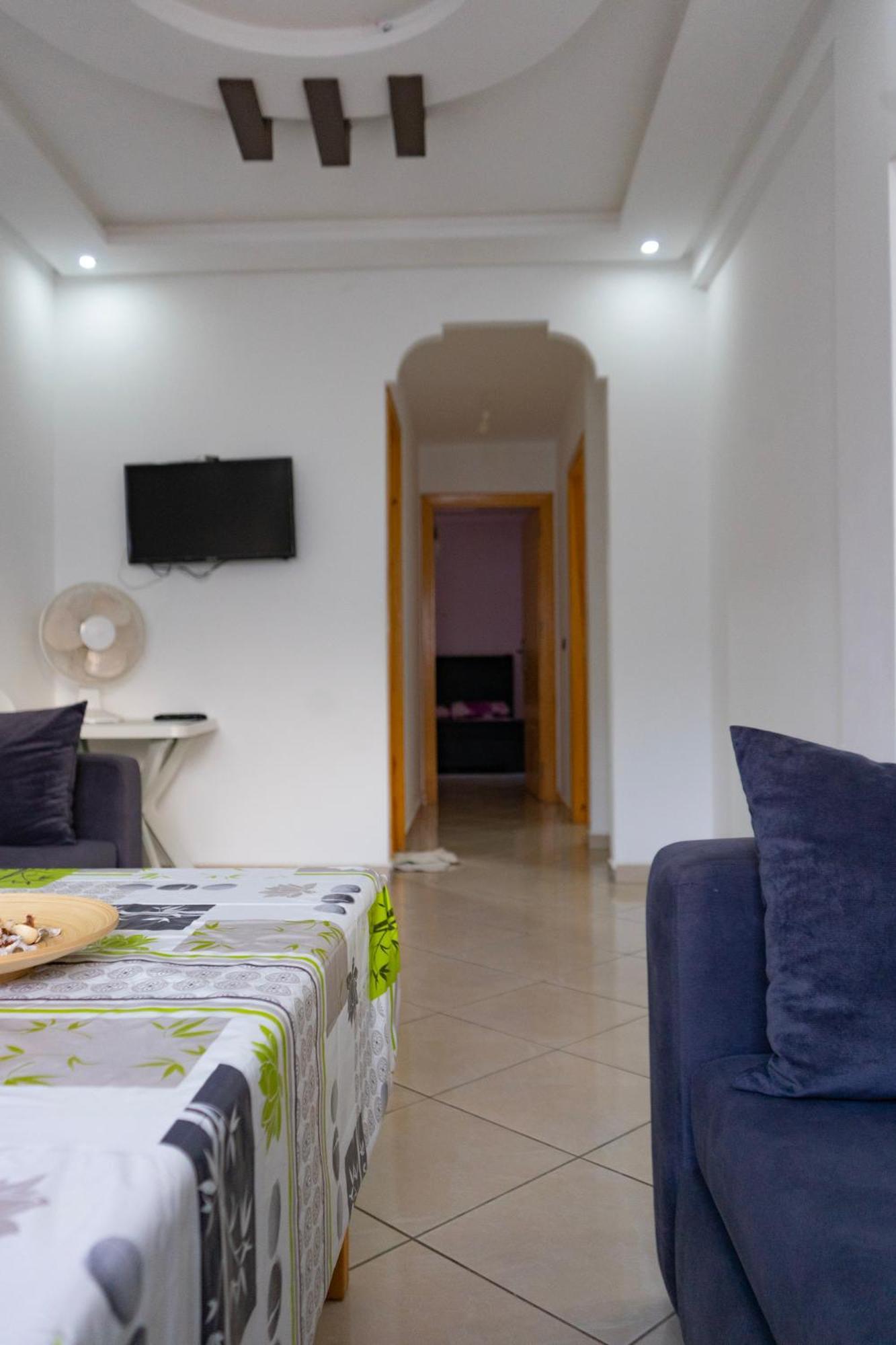 Enjoy Your Vacation Here, 1 Min To The Beach, Only For Families !! Martil Luaran gambar
