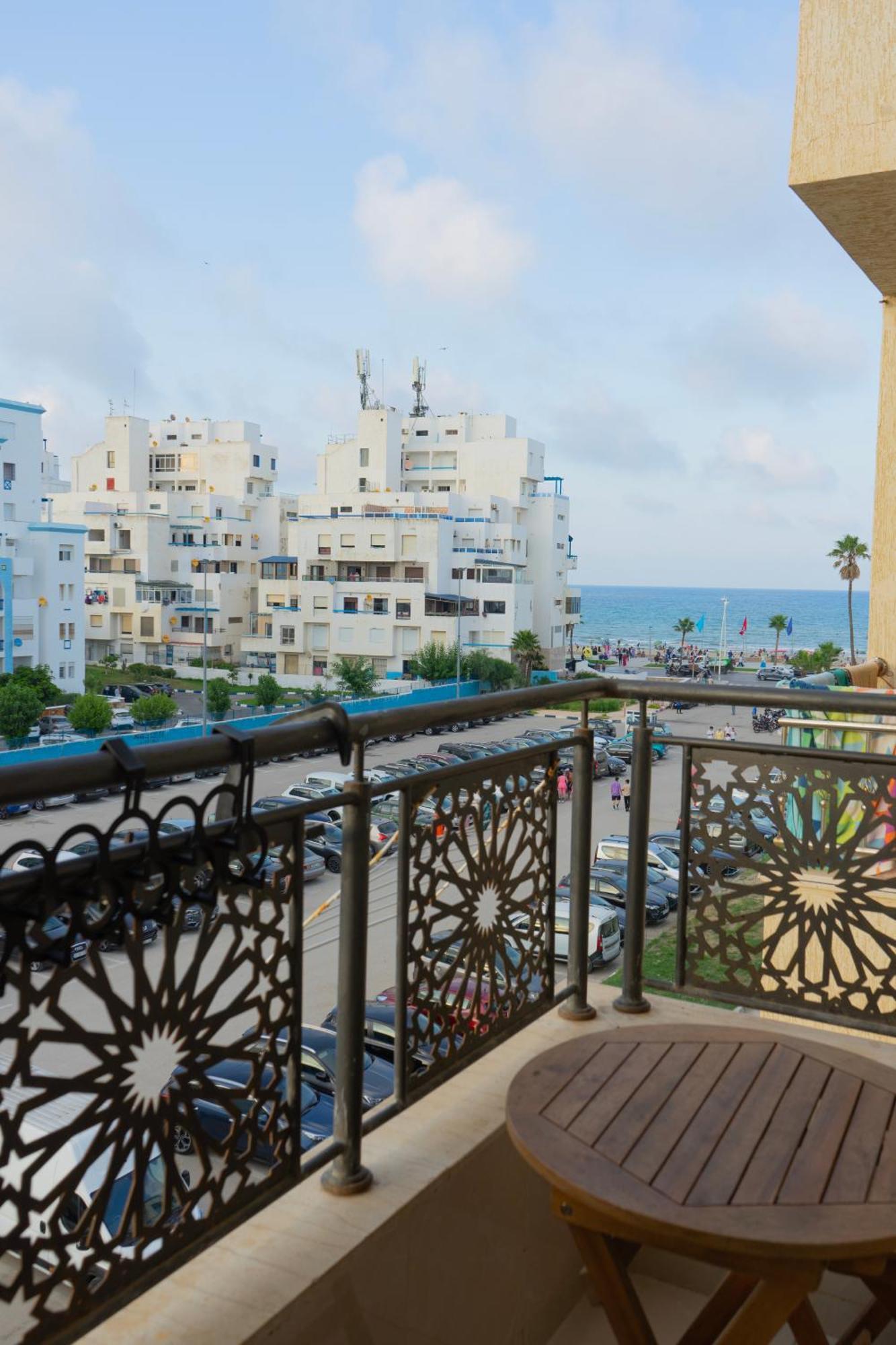 Enjoy Your Vacation Here, 1 Min To The Beach, Only For Families !! Martil Luaran gambar